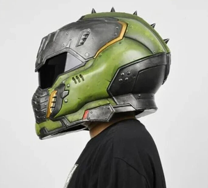 Doom: The Dark Ages Doom Slayer Wearable Helmet LED Bundle + Keycard x3 Patches