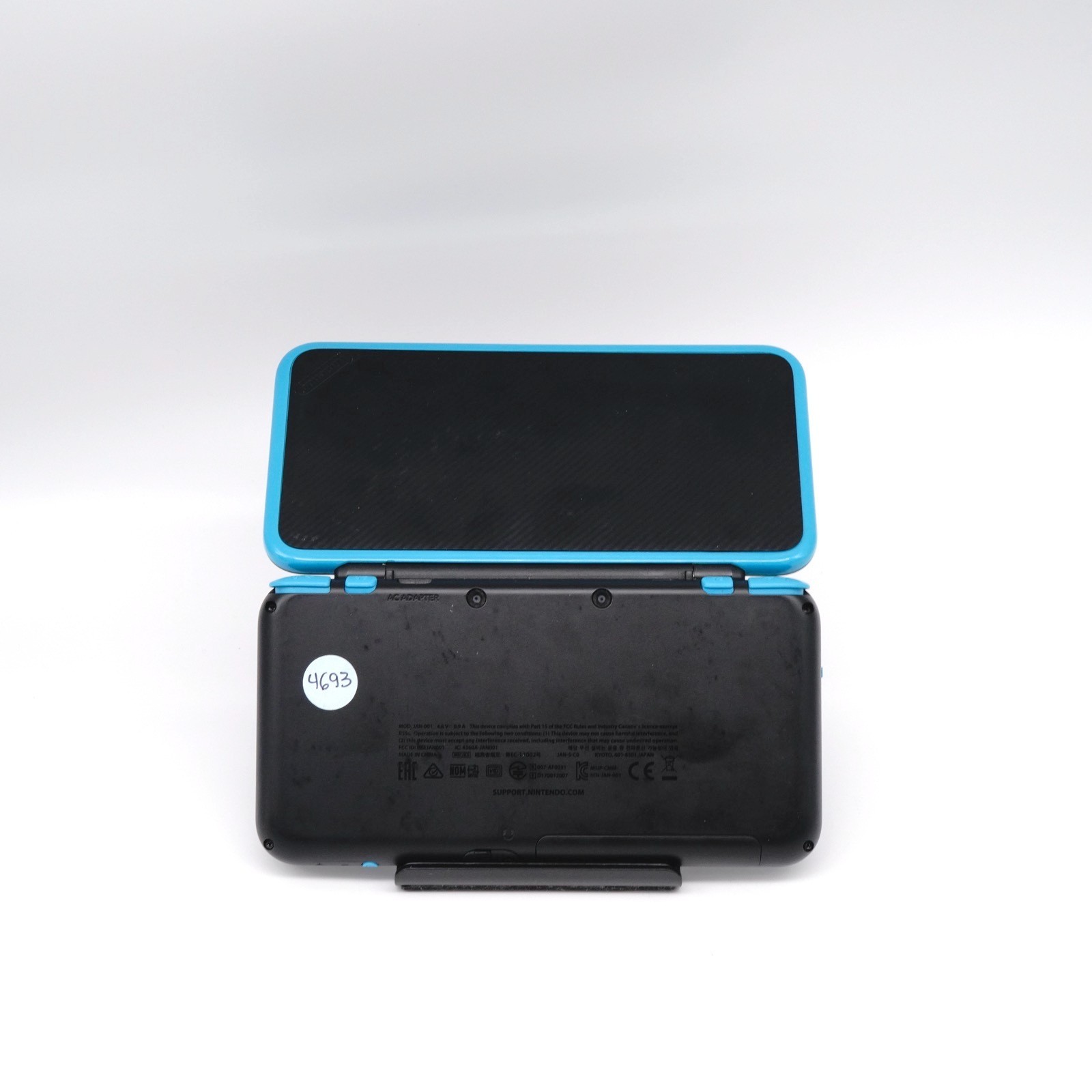 Nintendo “New” 2DS XL LL Console Black & Turquoise w/ extras (USA Seller)