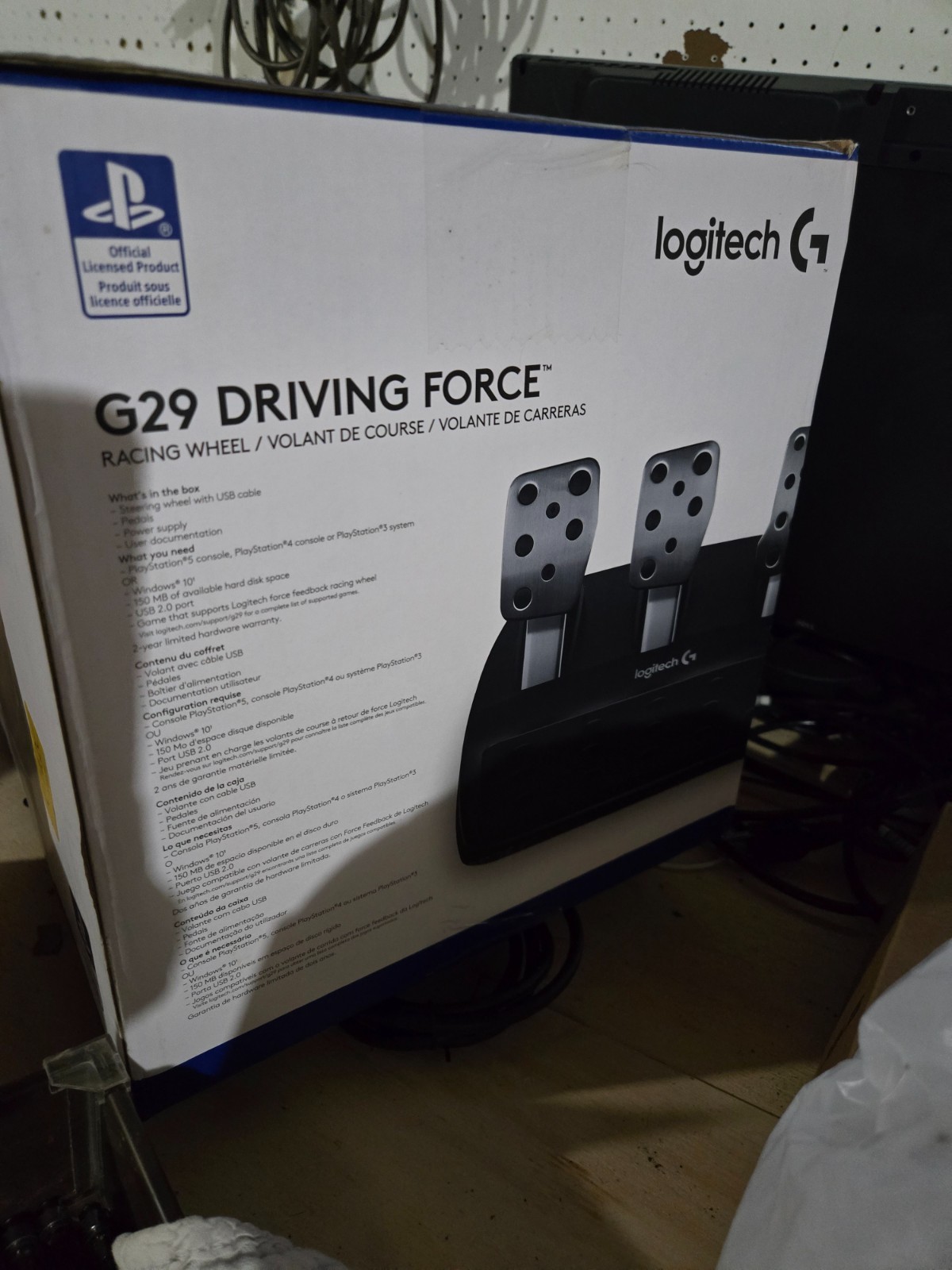 Logitech G29 Driving Force Racing Wheel