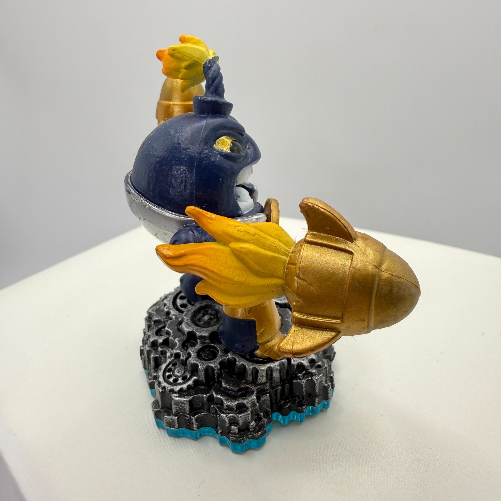 Skylanders Swap Force Countdown Tech Element Figure