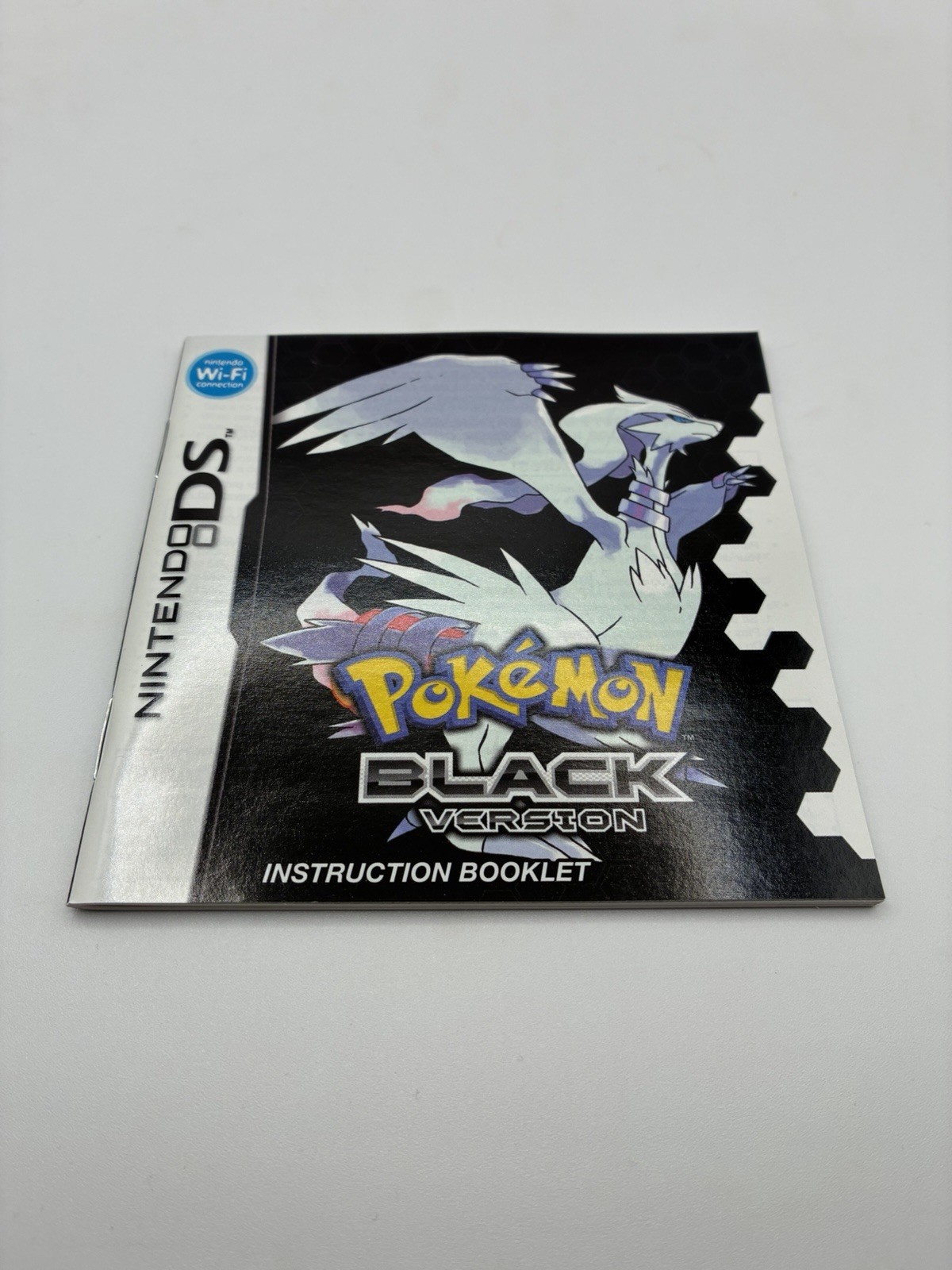 Pokemon: Black Version (Nintendo DS, 2011) CIB W/ Manual Tested Working