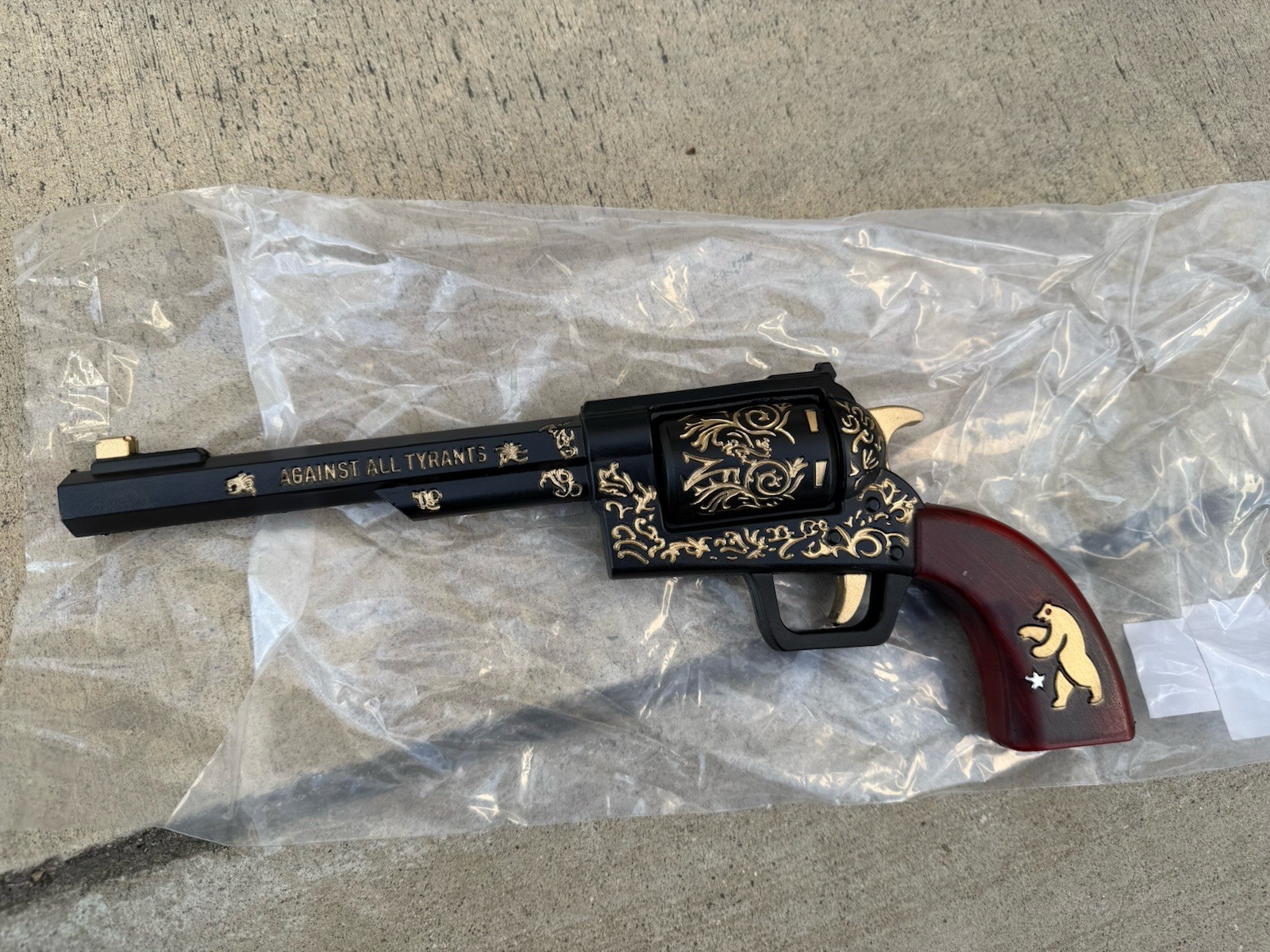 Ranger Sequoia Revolver Pistol Replica Toy Made Of Foam Video Games Full Size