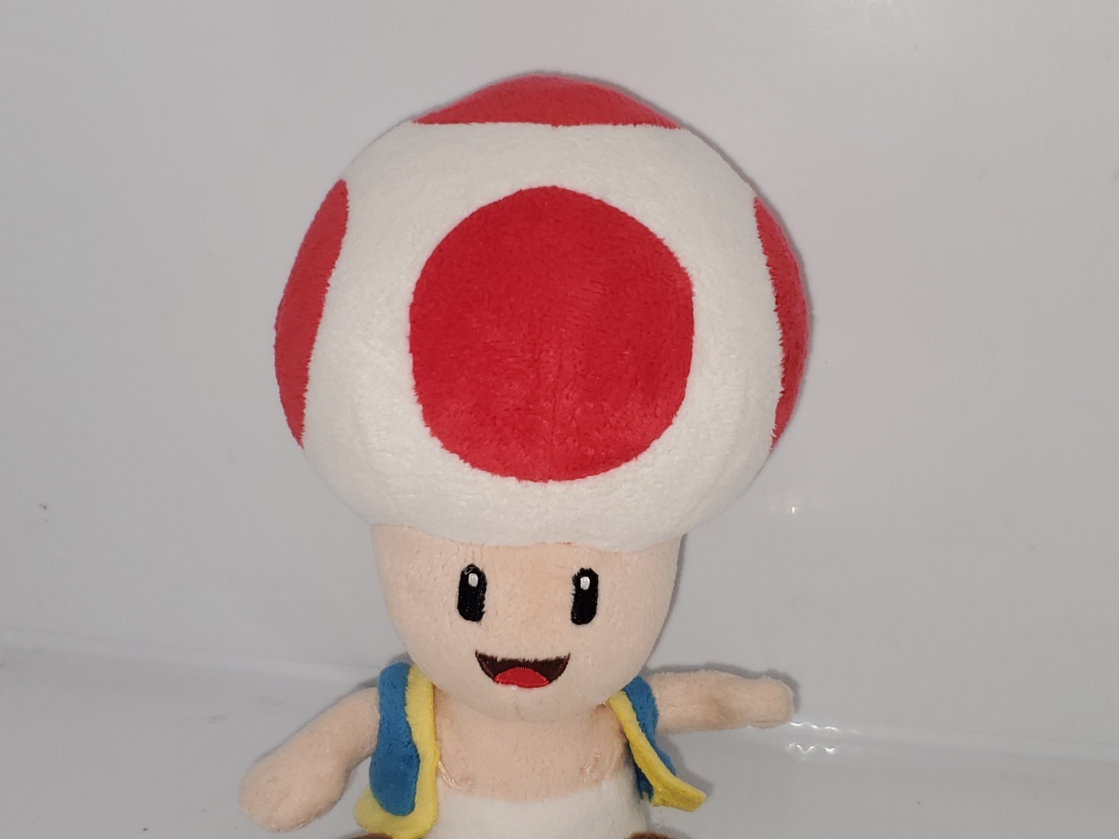 NIntendo Super Mario Toad Mushroom 7″ Plush Doll 2013.
