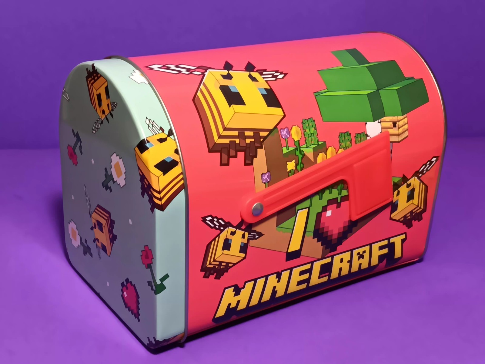 Minecraft Metal Tin Mailbox with Flag Mojang 2024 The Tin Box Company Small