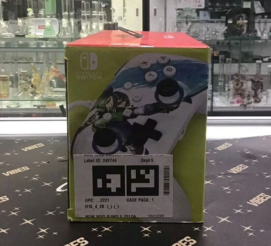 LEGENDS OF ZELDA Enhanced Wired Controller and Slim Case NINTENDO SWITCH NEW!