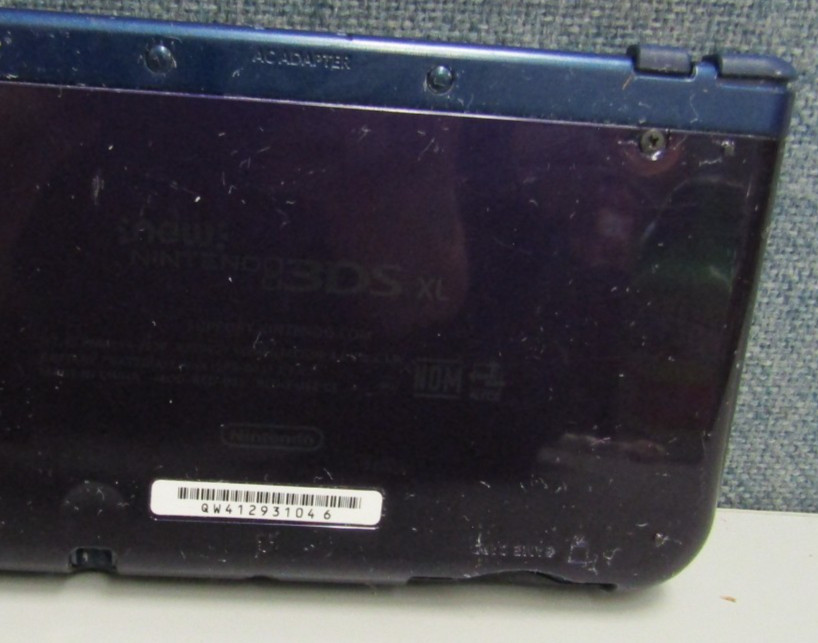 Nintendo 3DS XL Galaxy Purple Handheld Console RED-001 + charger ~ Tested Works