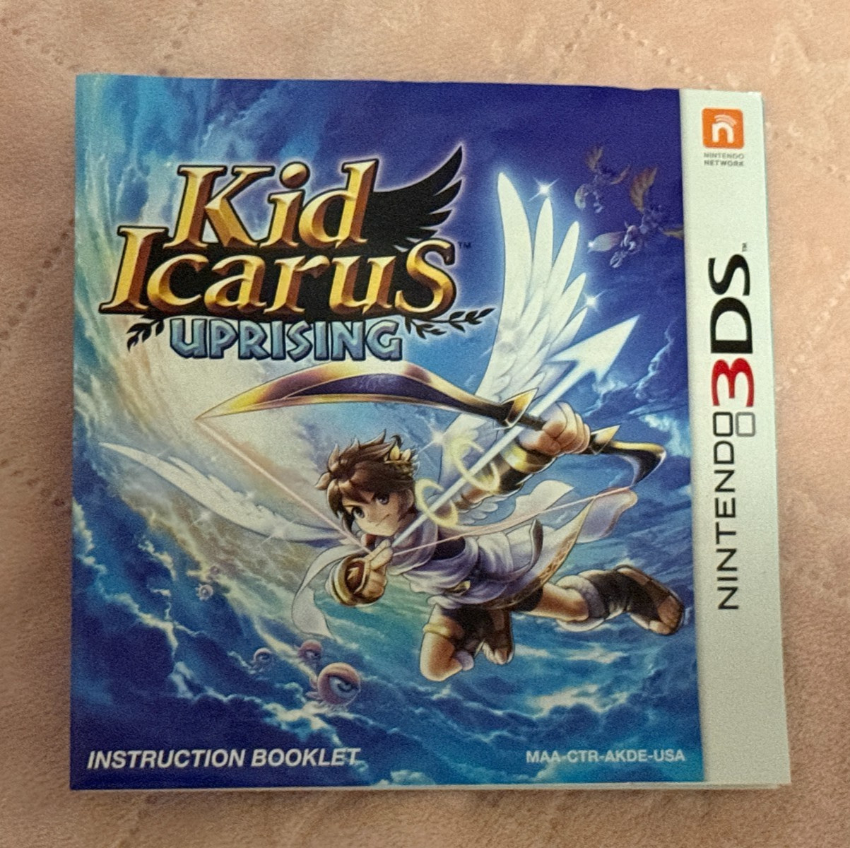 Kid Icarus Uprising (nintendo 3DS, 2012)