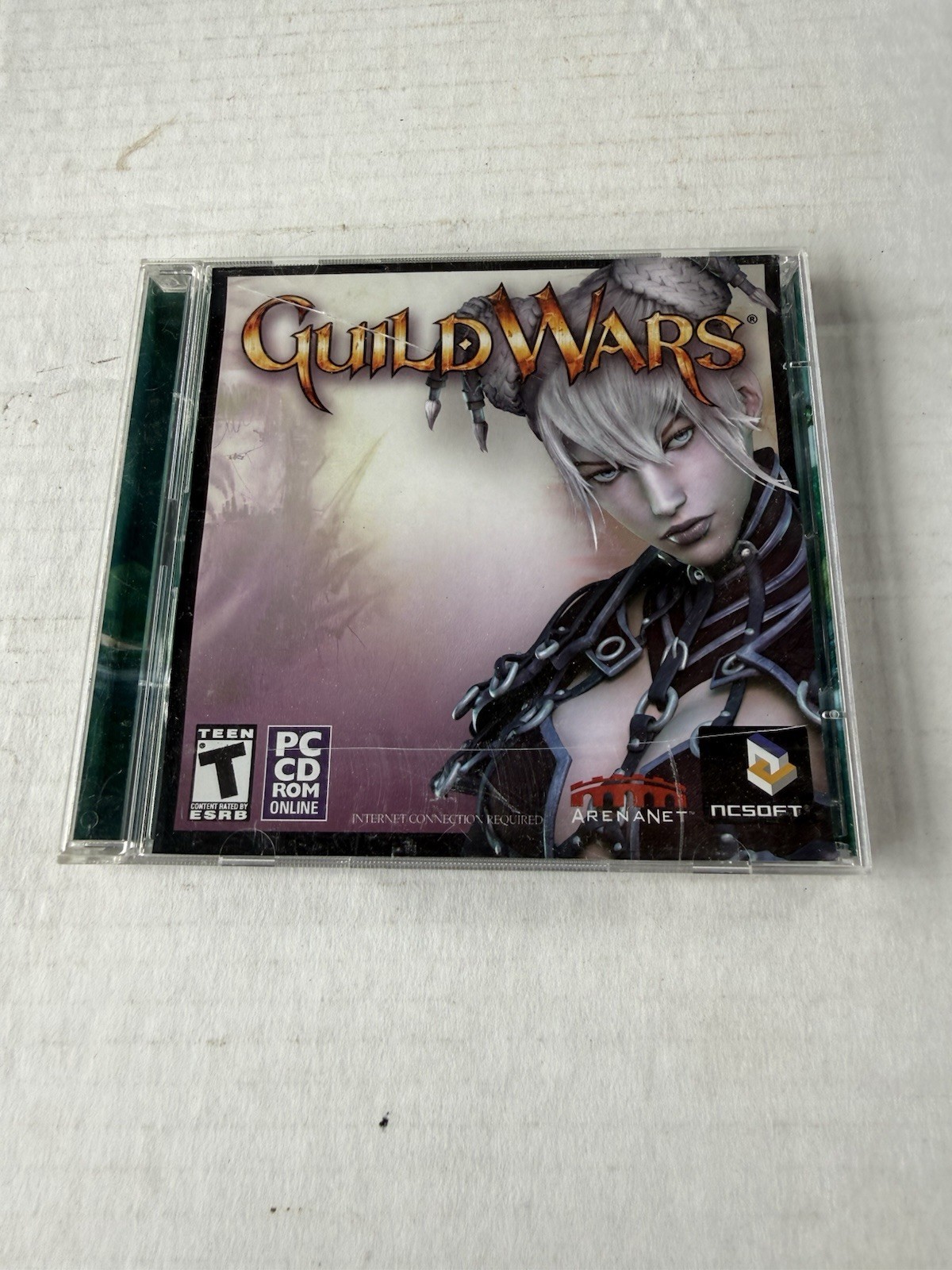 Guild Wars PC Video Game 2005 Jewel Case 2 Discs CD Key