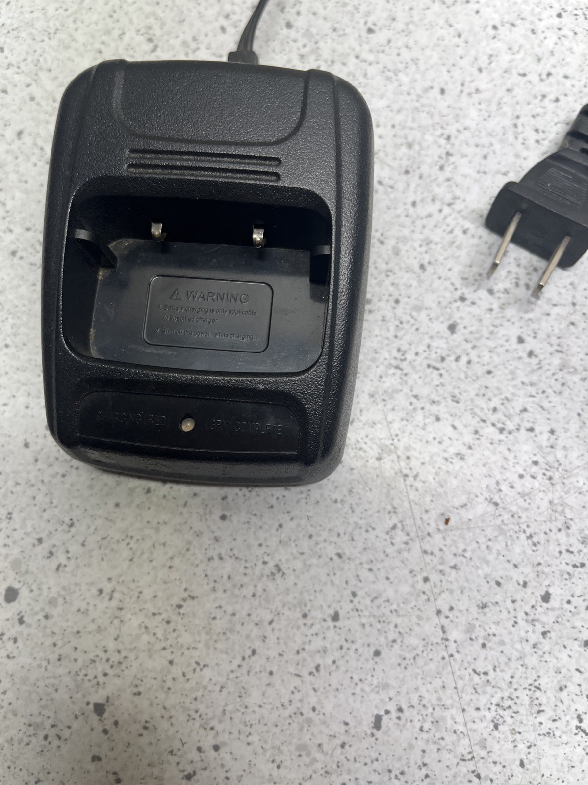 desktop charging dock for radios lithium ion battery charger AC110 V-240V/50Hz