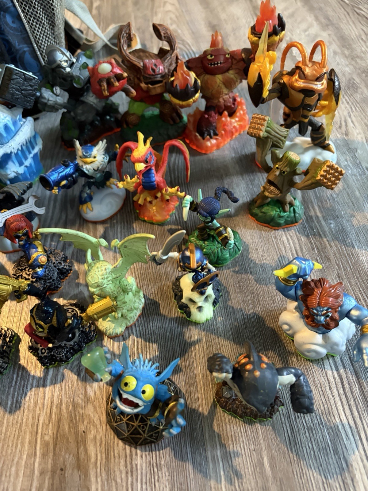 Activision Skylanders Giants Wii Character Figure Pack Lot with Spyro & More