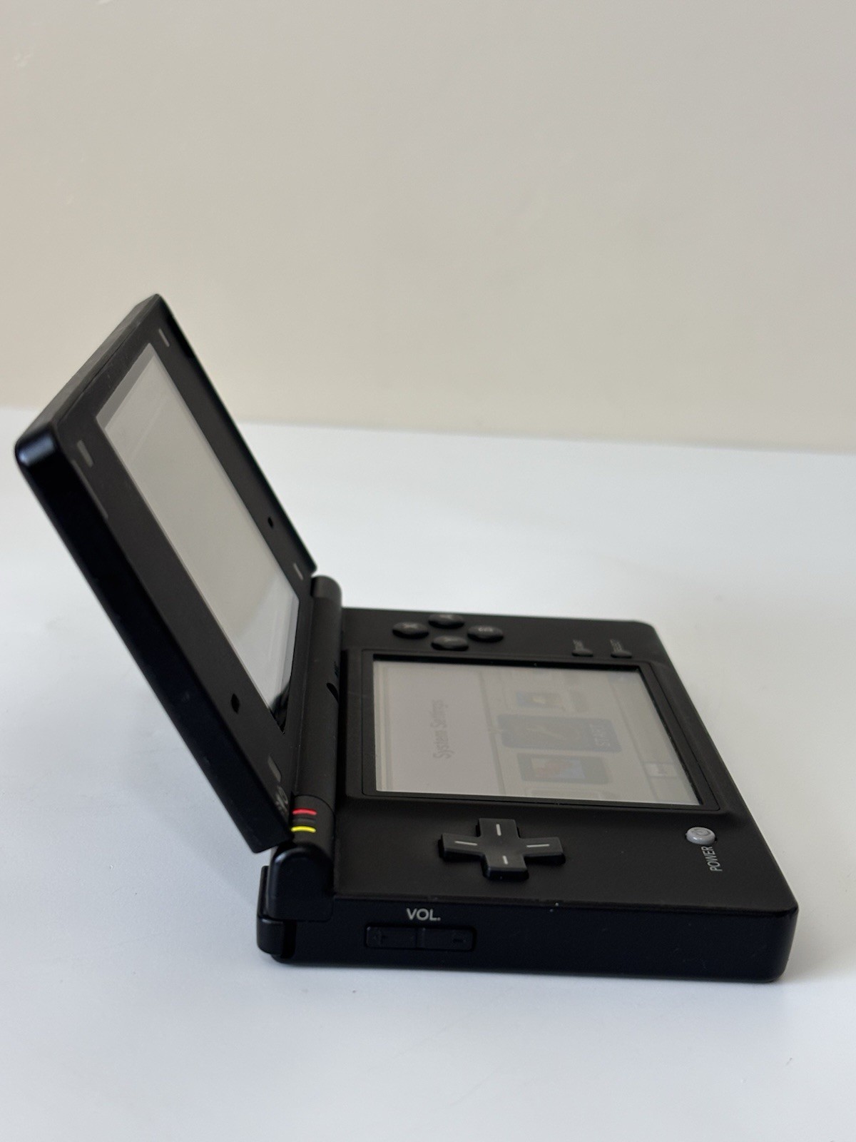 Nintendo DS Matte Black TWL-001 Handheld Video Game System And Game & Case