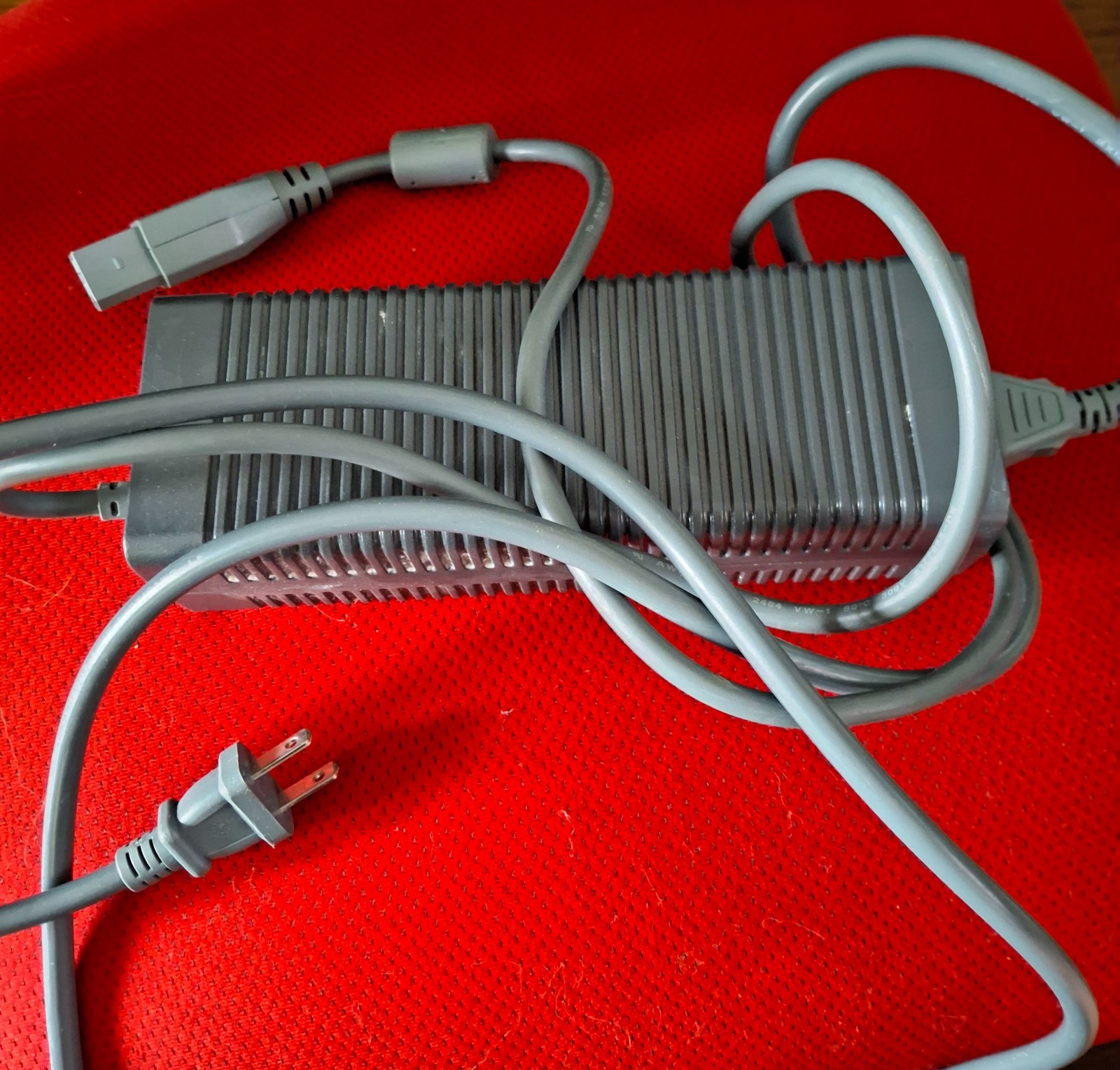 Microsoft Xbox 360 Red Ring Of Death With Cords