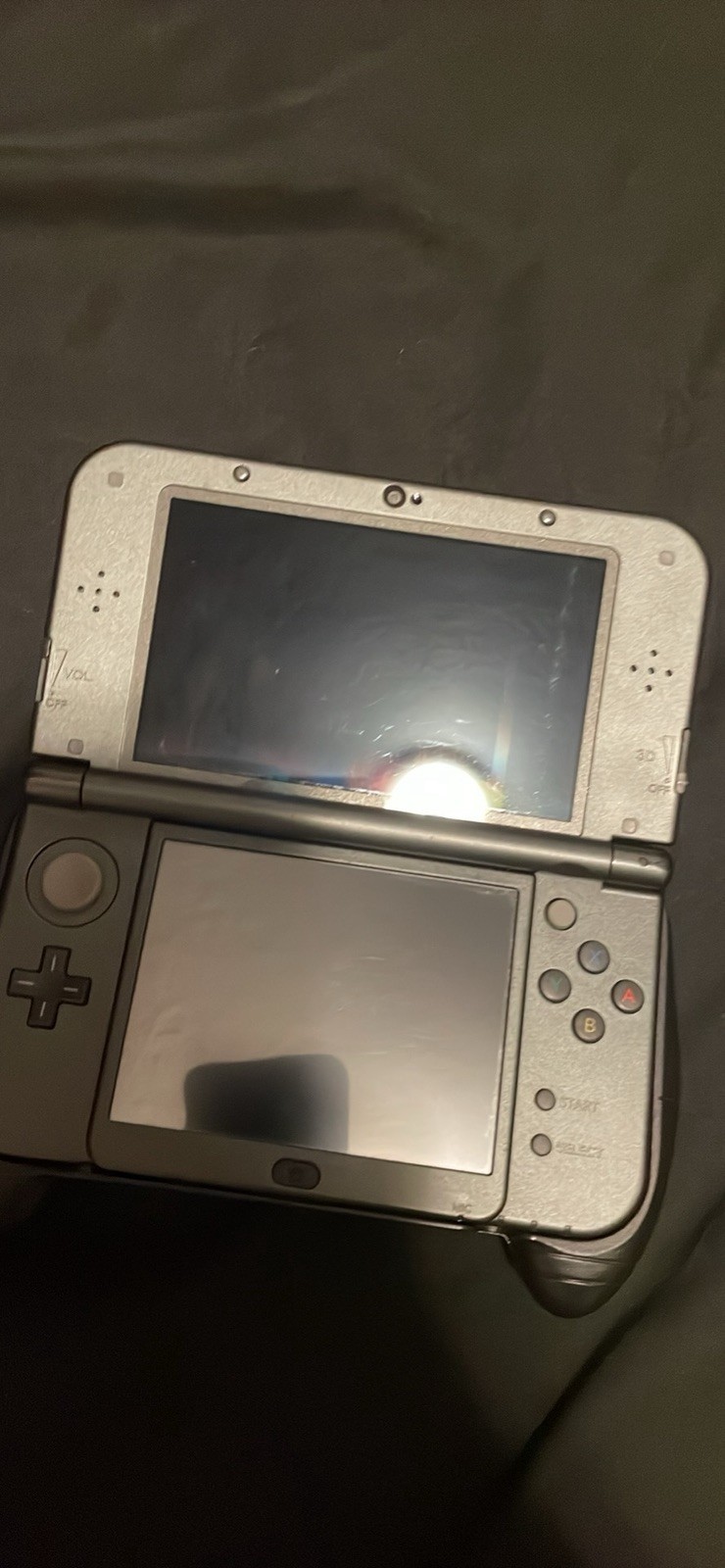 Nintendo new 3DS XL Gray Handheld System Console Wi-Fi, Headphone Jack