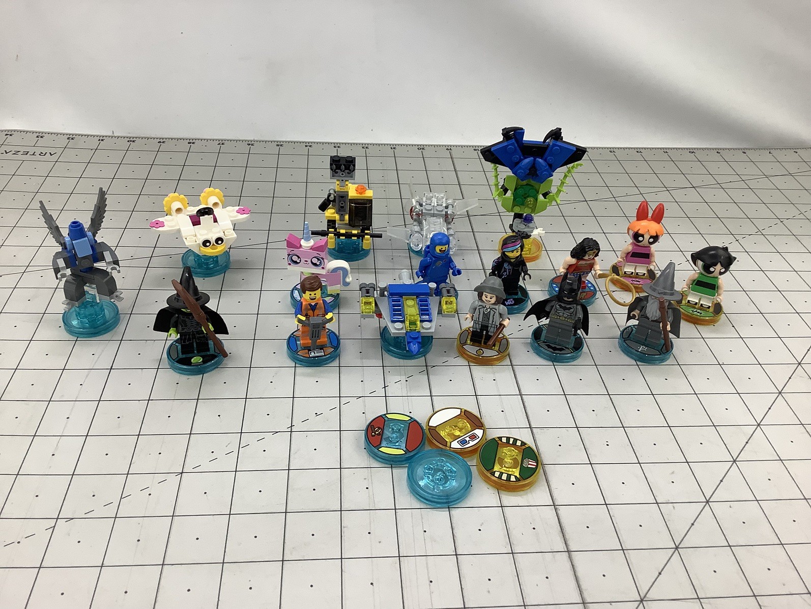 LEGO Dimensions Mixed Lot Minifigures & Vehicles