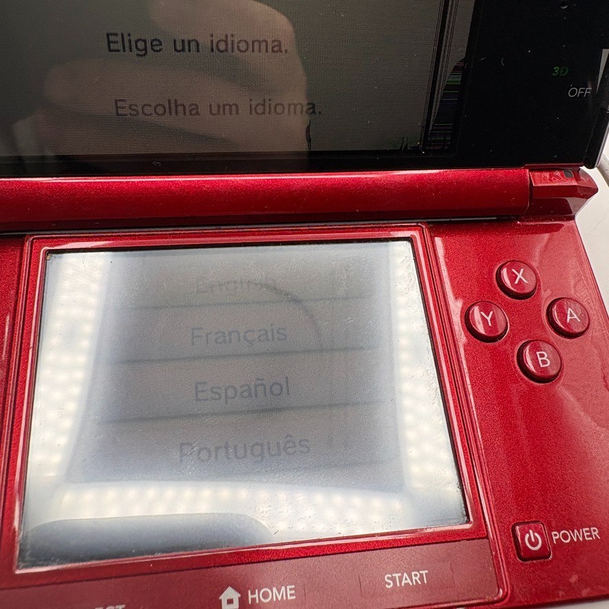 Nintendo 3DS Handheld Flame Red CTR-001 For Parts/Repair Broken Screen & Buttons