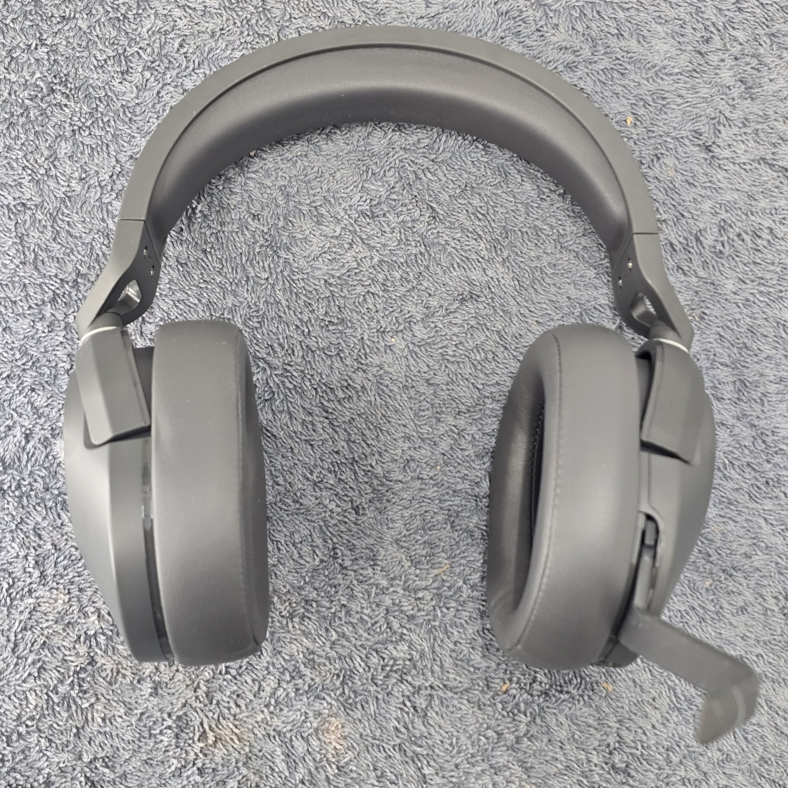 Corsair HS55 Wireless Core Gaming Headset – PC, PS5, Mac, Bluetooth | NwoB