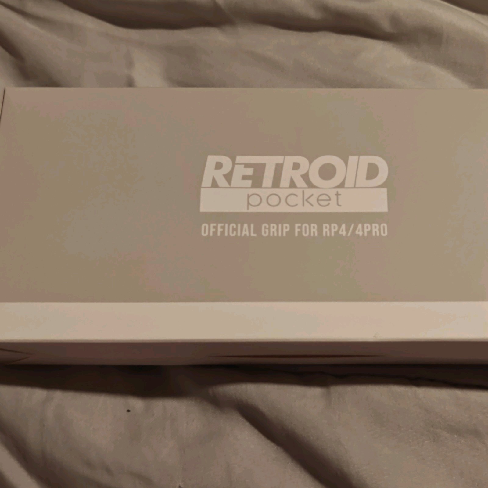 Retroid Pocket 4/RP4 Pro Console & Controller Grip – White