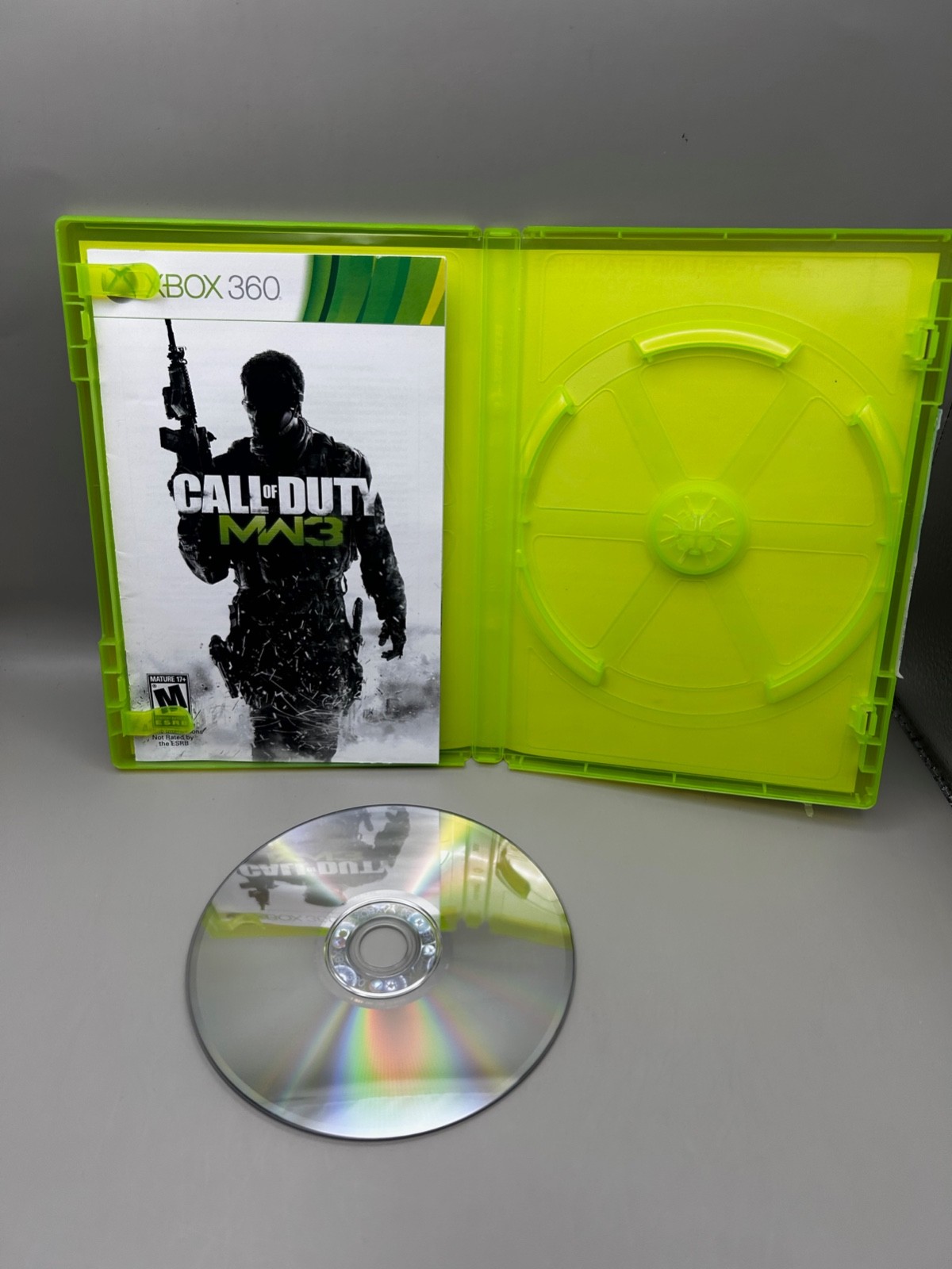 XBOX 360 Call of Duty Modern Warfare Bundle and Bonus Dog Tag – all Tested