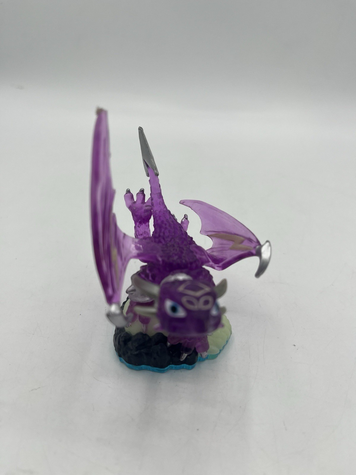 Skylanders Phantom Cynder Swap Force Blue Base Purple Dragon Figure