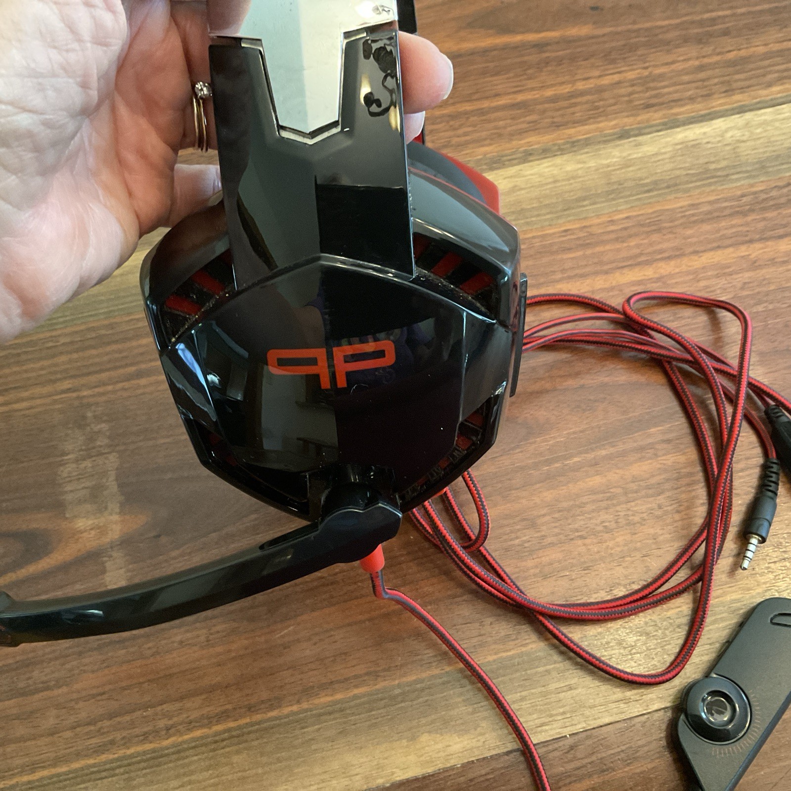 Alpha Elite PGHAERED Red And Black Headset