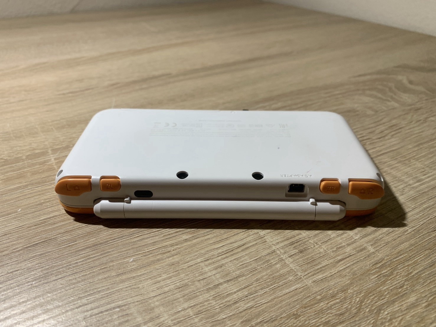 9993 Nintendo New 2DS LL White Orange Very Good TESTED