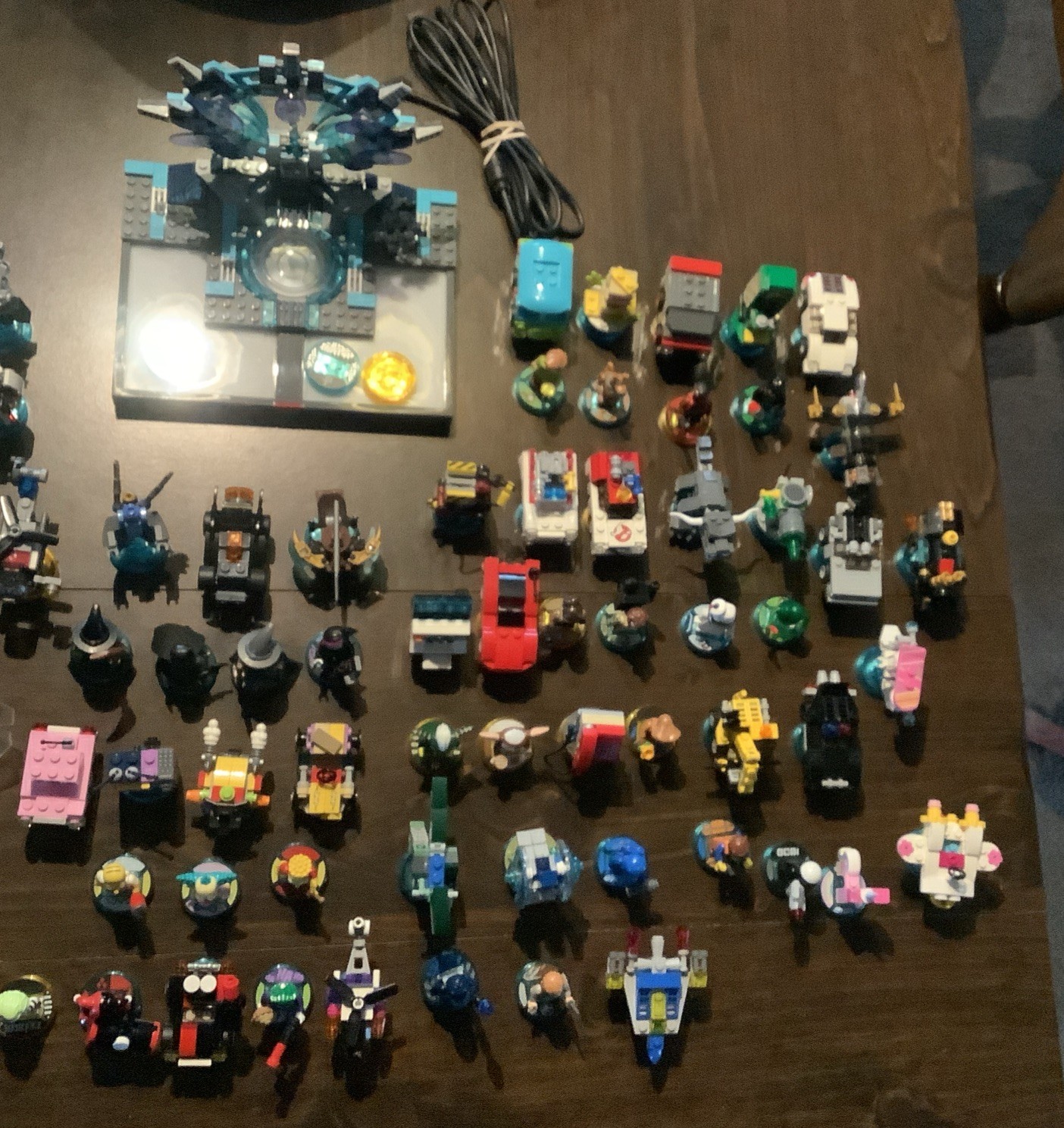 LEGO Dimensions (BULK Lot of 93 Small pieces) & Xbox One Portal, + 3 Base Plates