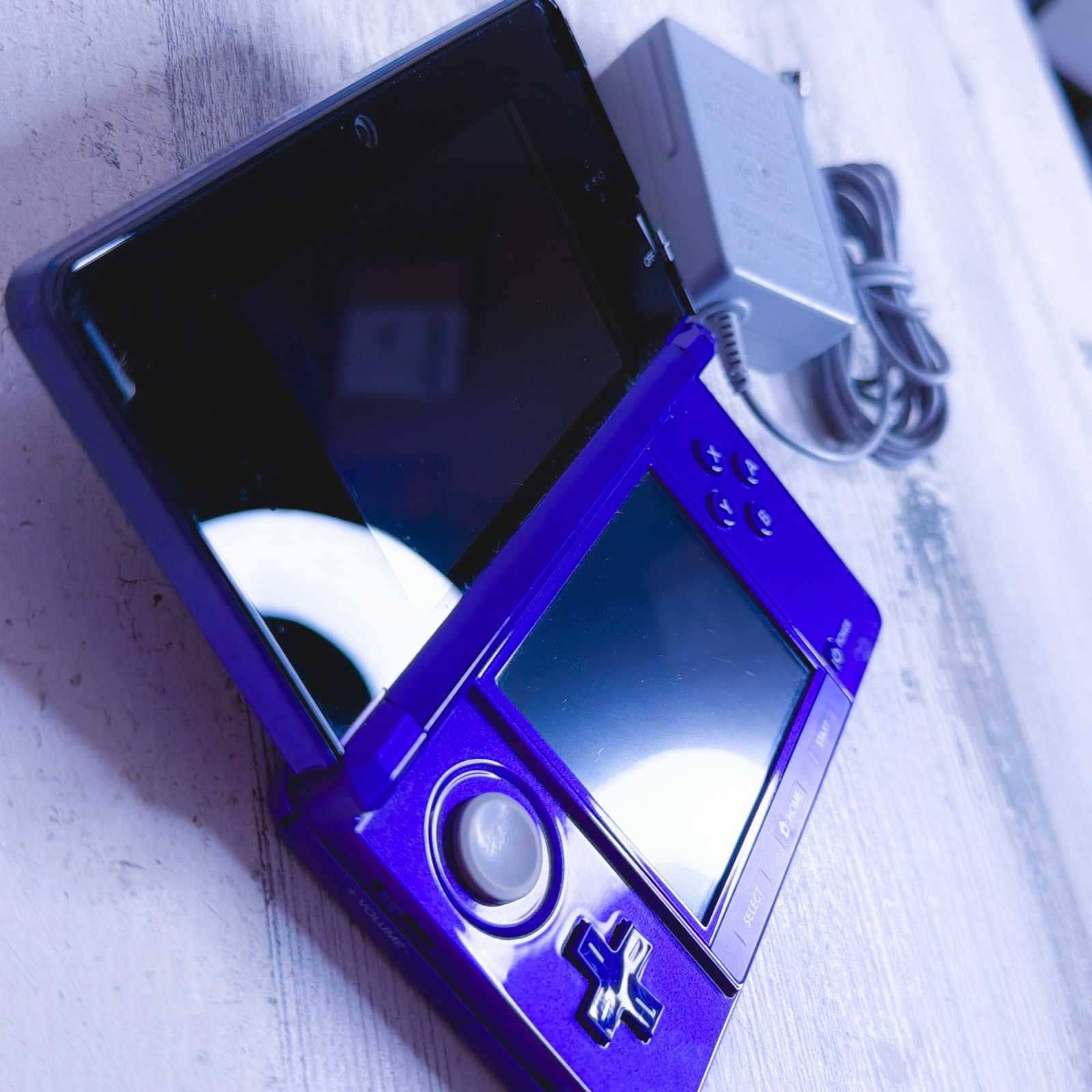 Nintendo 3DS Purple Handheld System CTR-001 NTSC-U/C