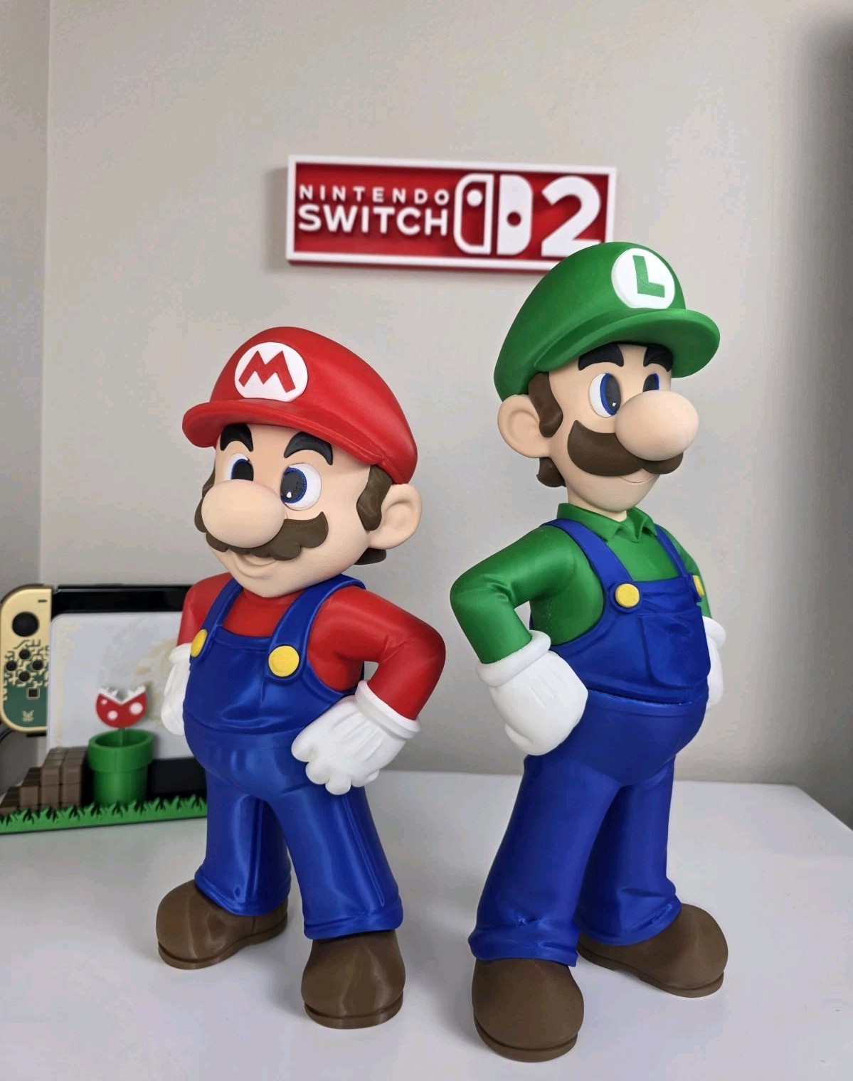 Luigi – Super Mario Bros Figure Free Standing 14.5″ in Nintendo 64 Display