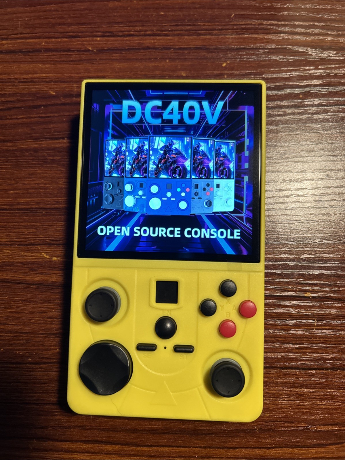 DC40V Handheld Game Console – 4.0 Inch Gaming Console 64GB