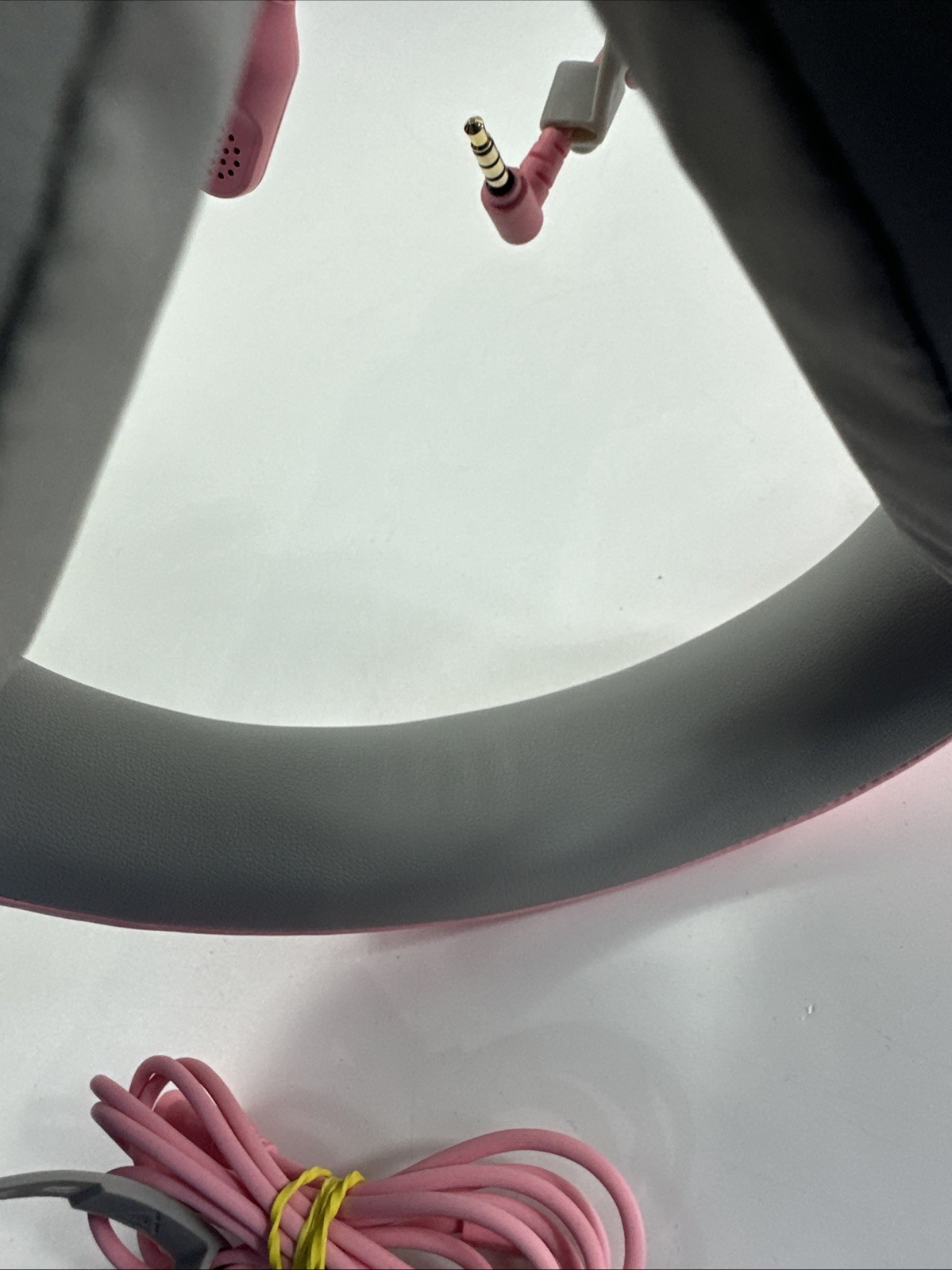 Razer – BlackShark V2 X Wired Gaming Headset – Quartz Pink