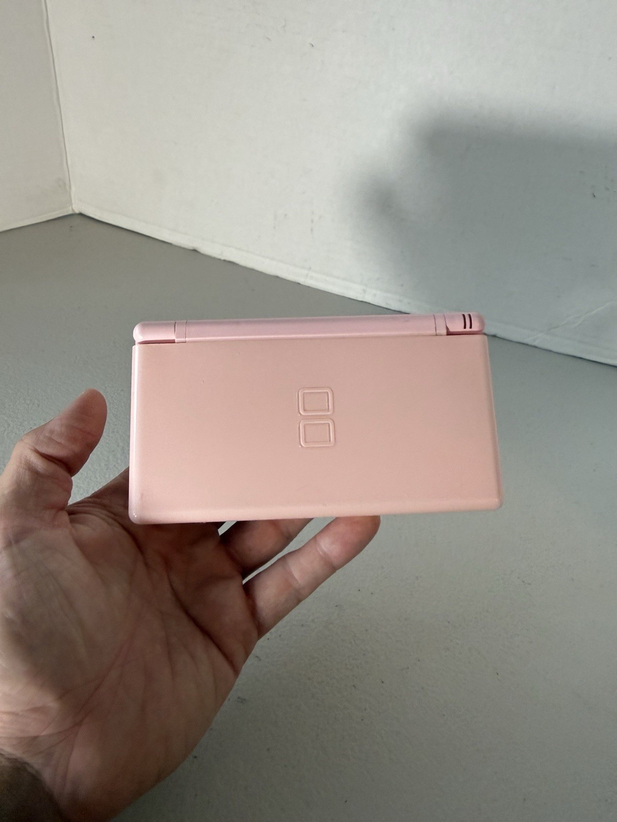 Nintendo DS Lite System Portable Gaming Console – Coral Pink NO CHARGER