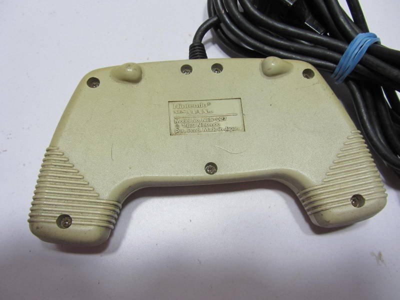 NES Max Nintendo NES-027 Controller