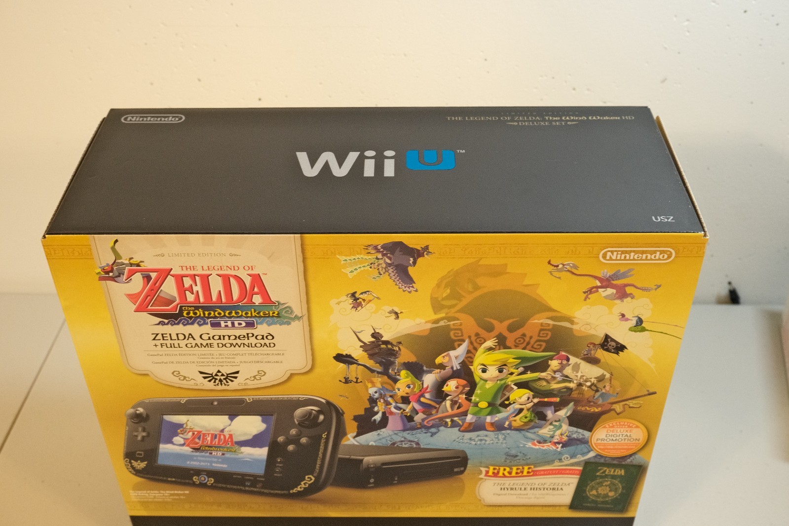 Nintendo Wii U The Legend of Zelda The Wind Waker HD Deluxe Set 32GB Console New