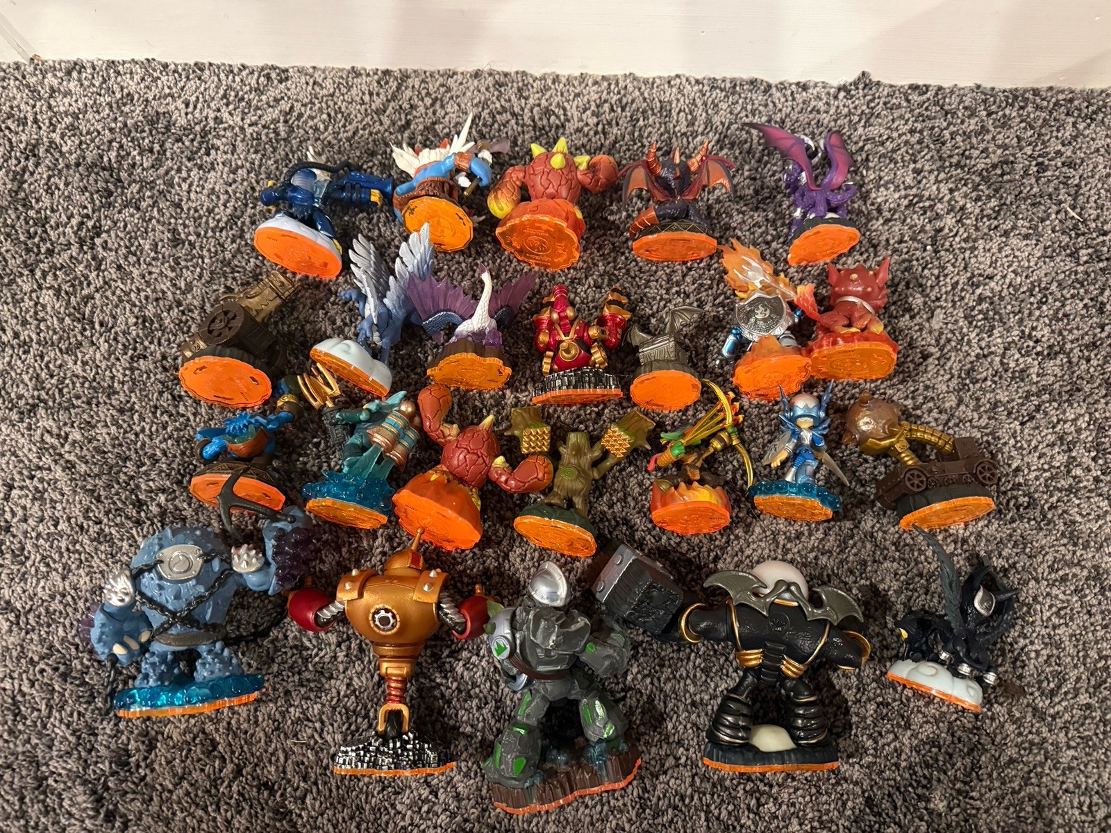 Skylanders GIANTS – Lot of 24 Figures #1