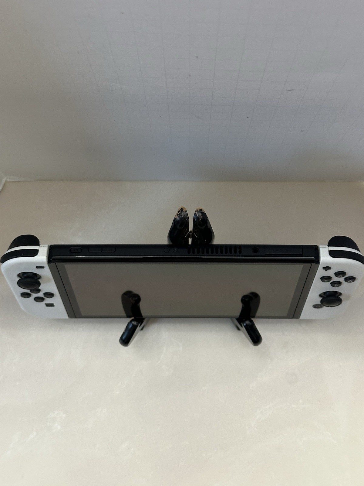 Nintendo Switch (OLED Model) White/Black 64GB Console w/ Dock