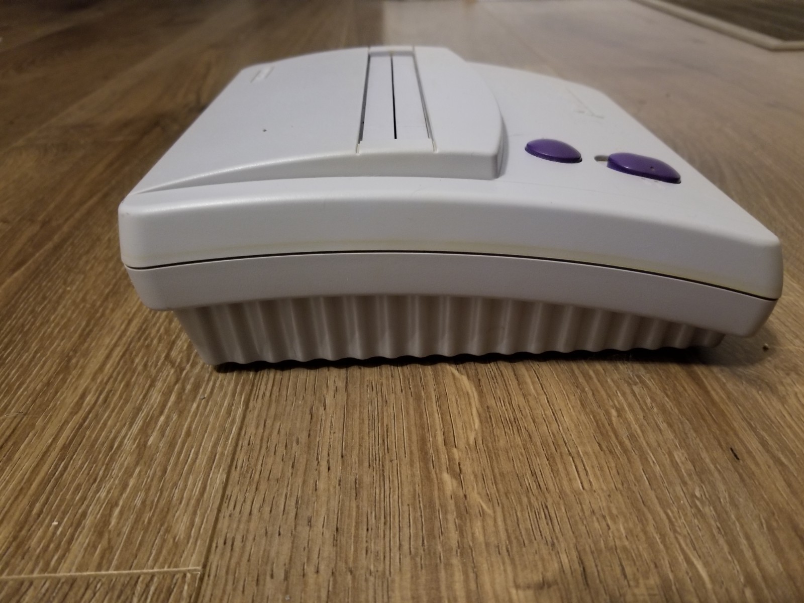 Super Nintendo Entertainment System (SNES JR. 1991) CONSOLE ONLY