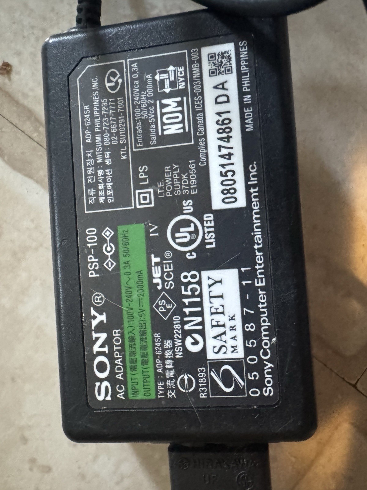 Sony PSP-1000 PlayStation Portable Black Wi-Fi Region Free w/ AC Adapter