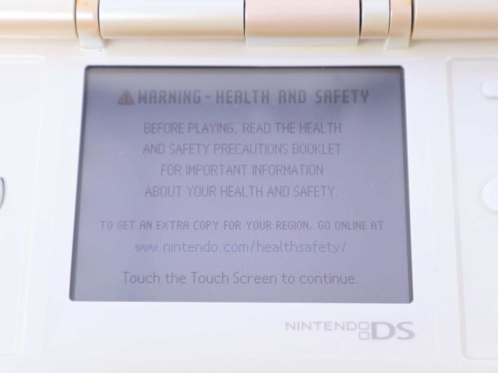 Nintendo DS Handheld System Console Tested Working Pure White w/ Stylus