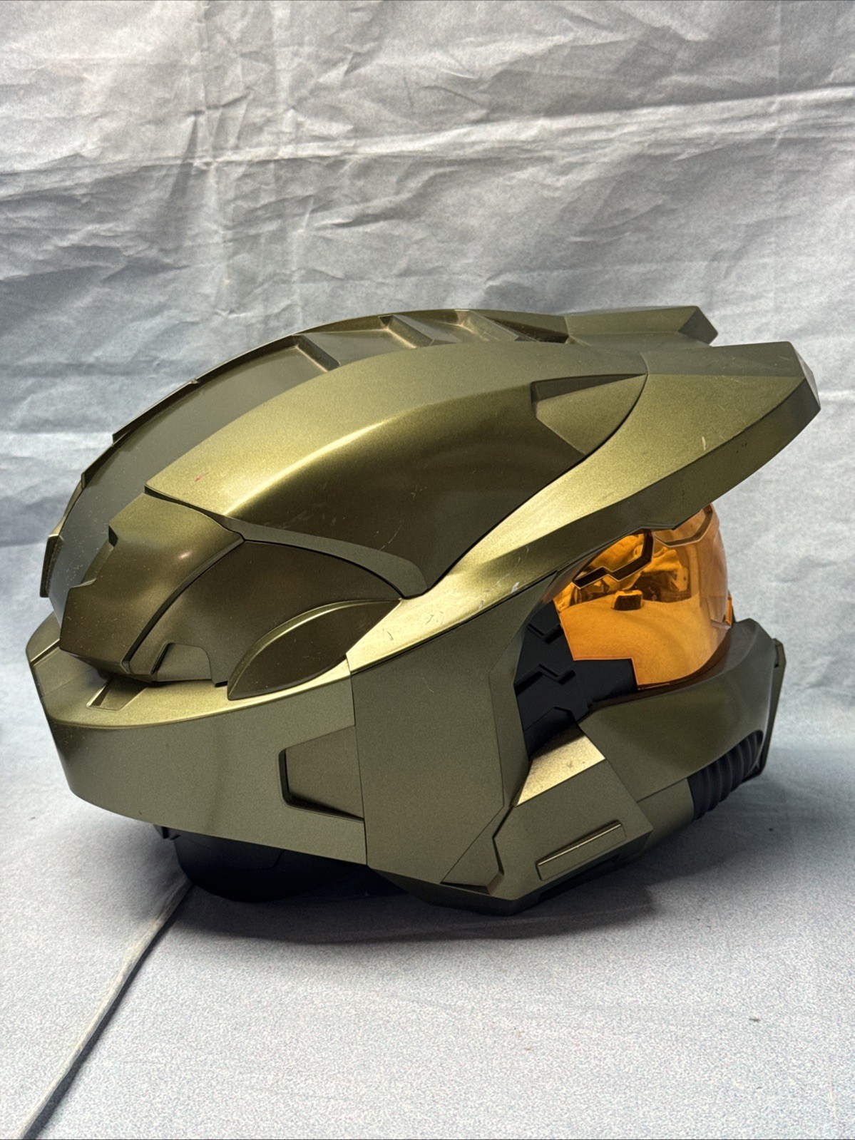 HALO 3 LEGENDARY EDITION MASTER CHIEF HELMET WITH BASE STAND AND GAME NO BOX
