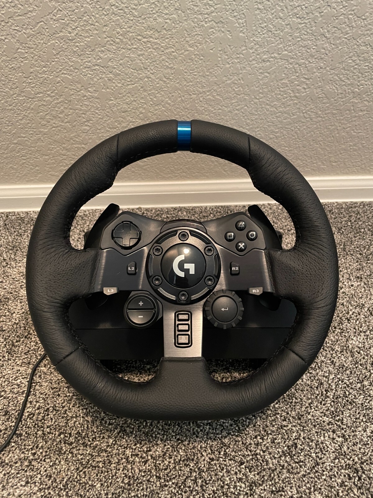 Logitech G923 Racing Wheel and Pedals – Black