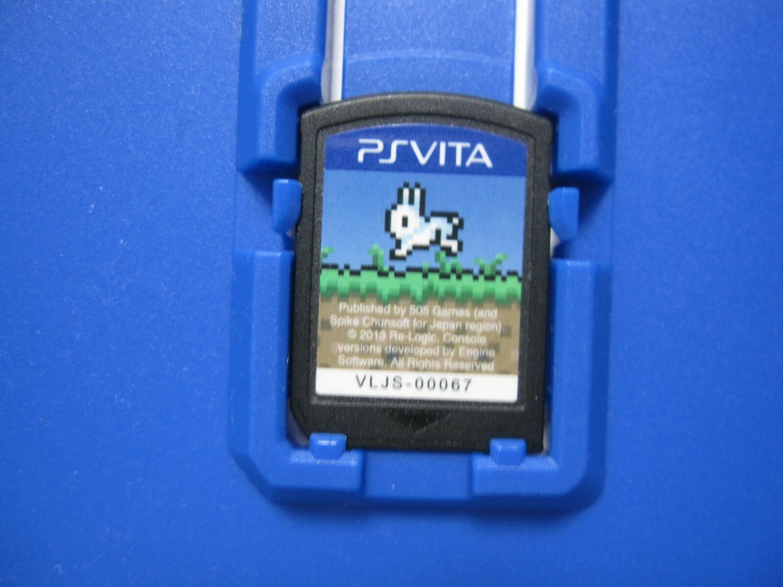 W/Tracking 7-14 Days to USA. USED Vita Minecraft + Teraria 2 Set Japanese Ver