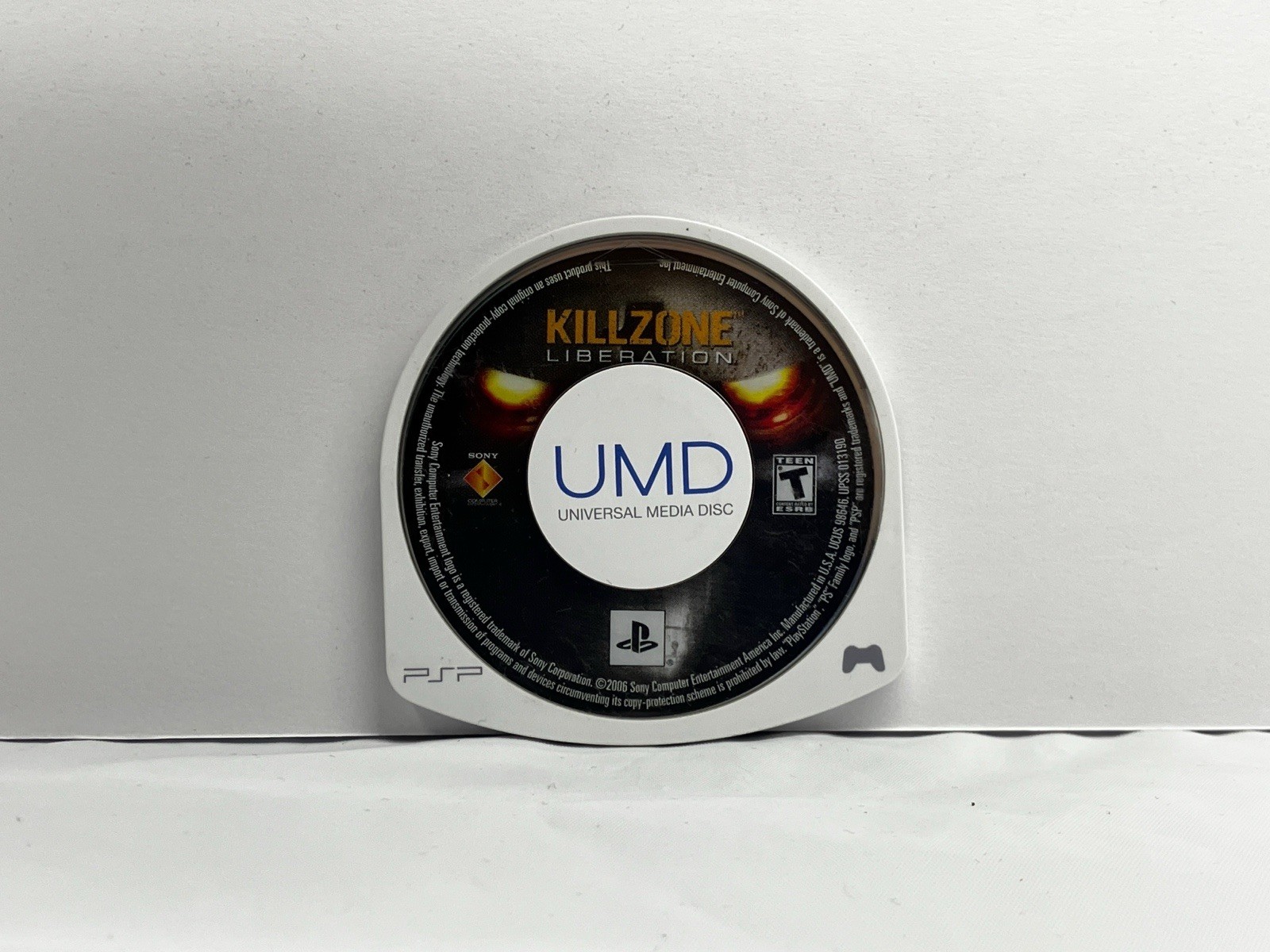Sony PlayStation Portable PSP PSP-2001 Gaming System Black, Needs Battery.