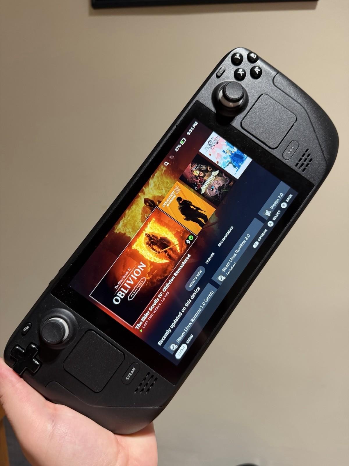 Valve Steam Deck 512GB Handheld System Black Touchscreen USB-C w/ Case