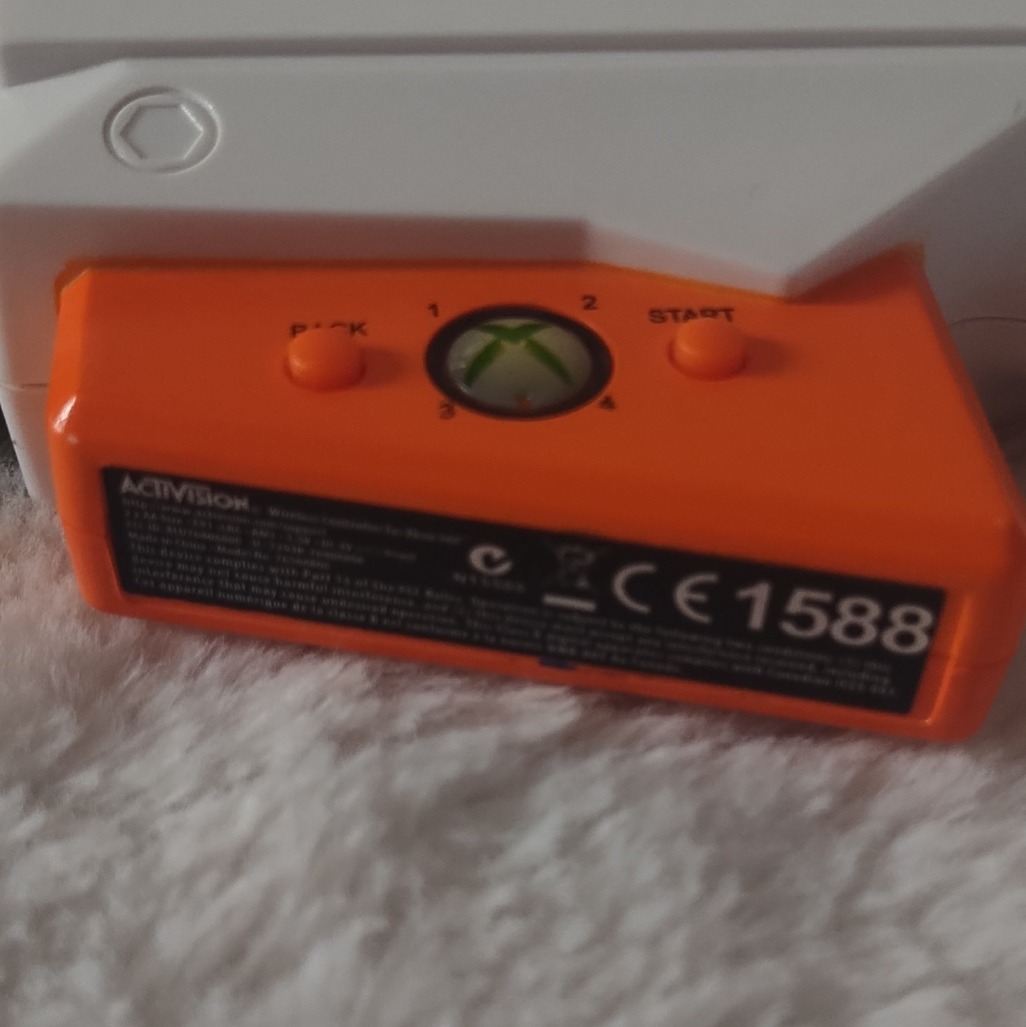 Activision Wireless Gun Controller for Microsoft Xbox 360 Ergonomic White/Orange