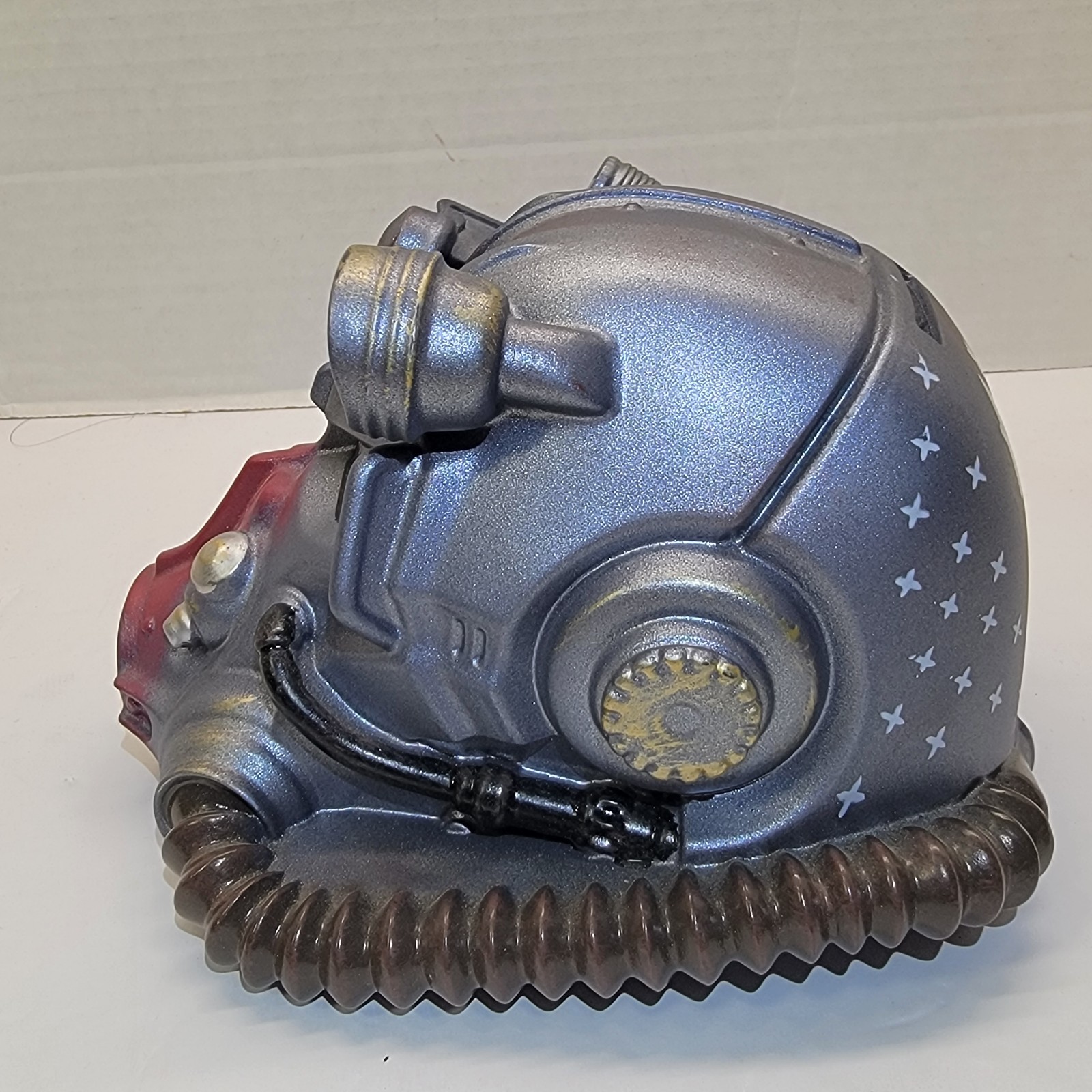 Fallout Atom Cat Power Armor Helmet PVC Coin Bank Bethesda Loot Crate 2016
