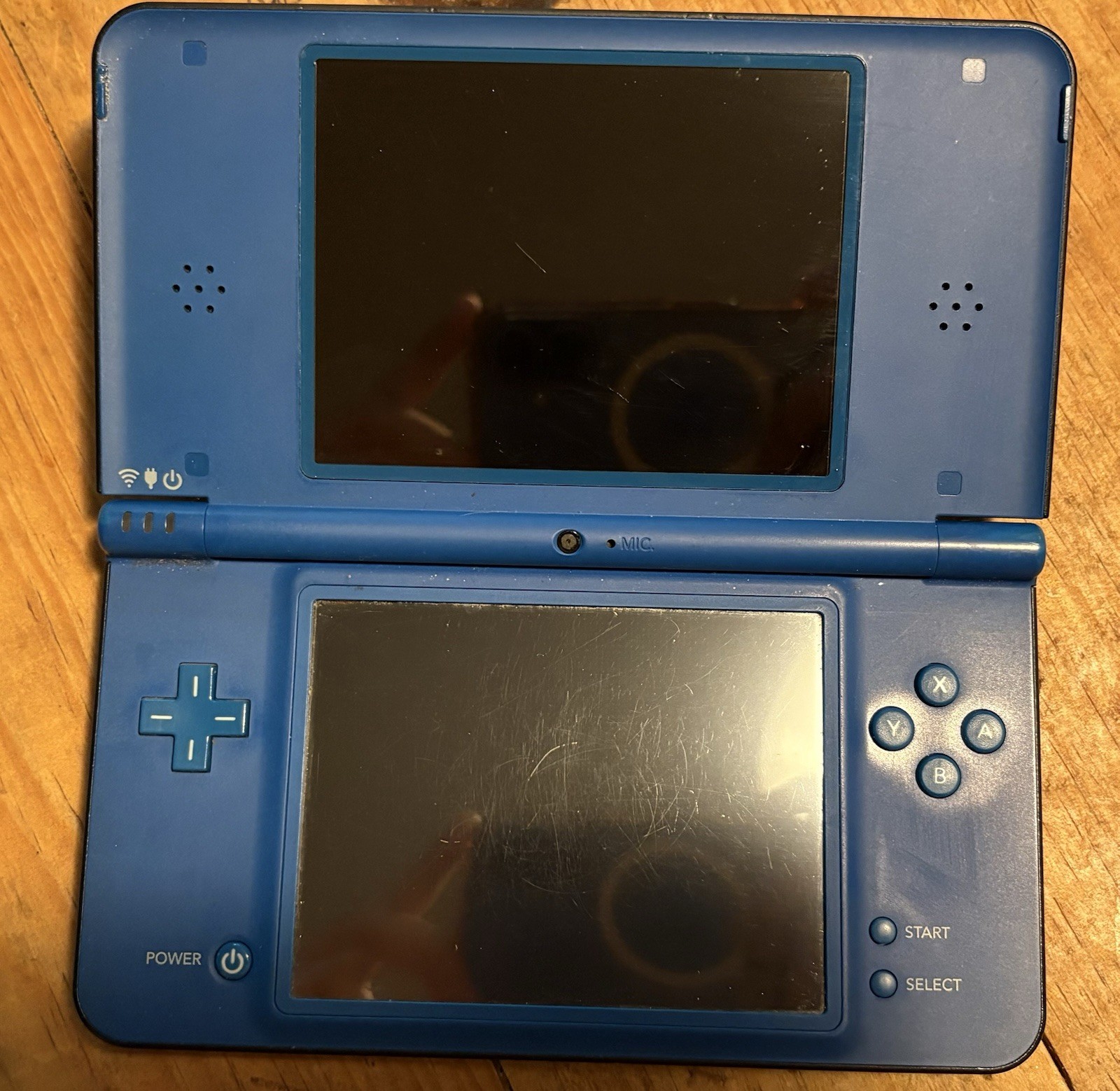 Nintendo DSi XL Handheld System – Midnight Blue