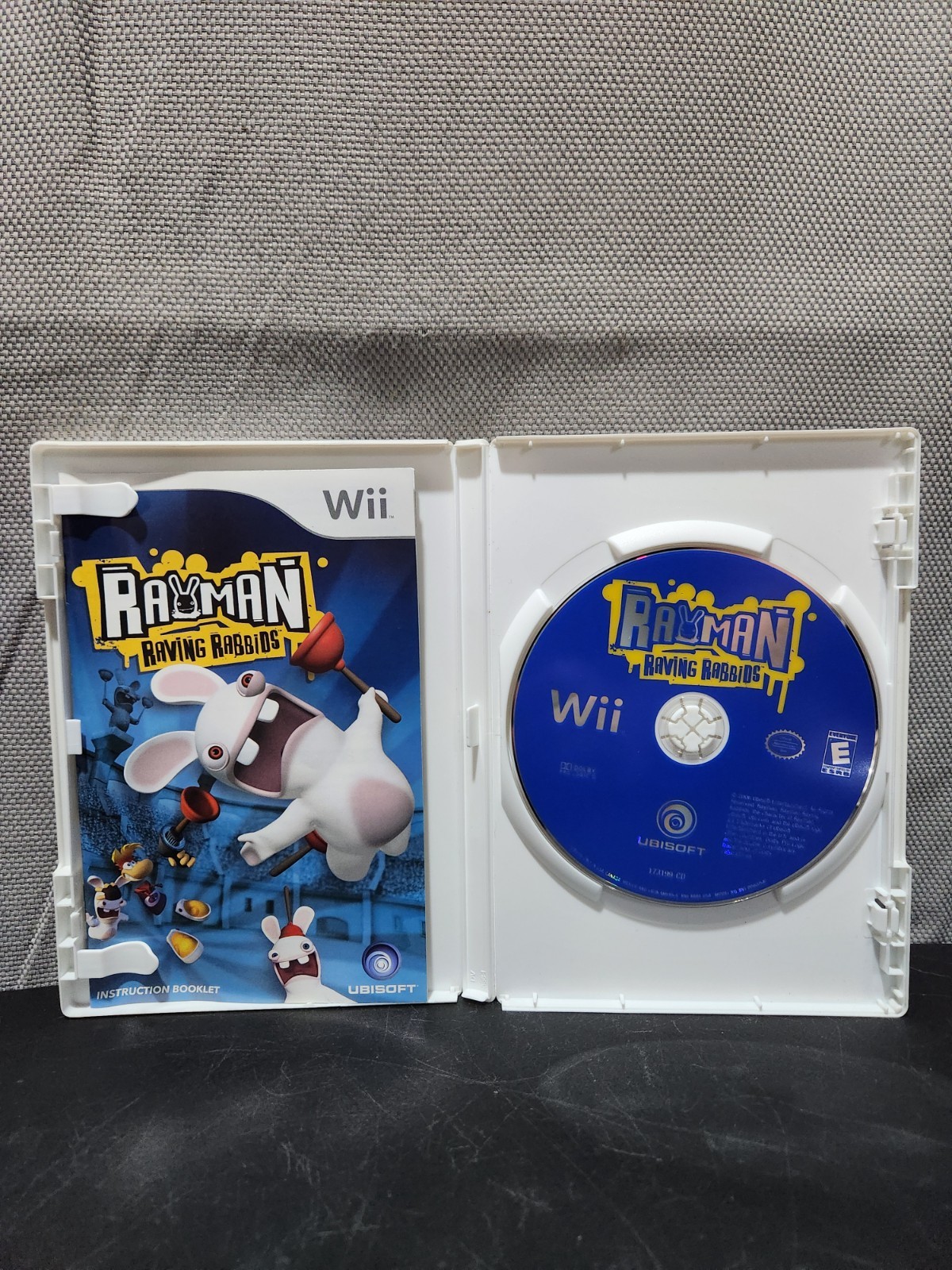 Rayman Raving Rabbids – Nintendo Wii – Complete w/ Manual – Tested – Free Ship