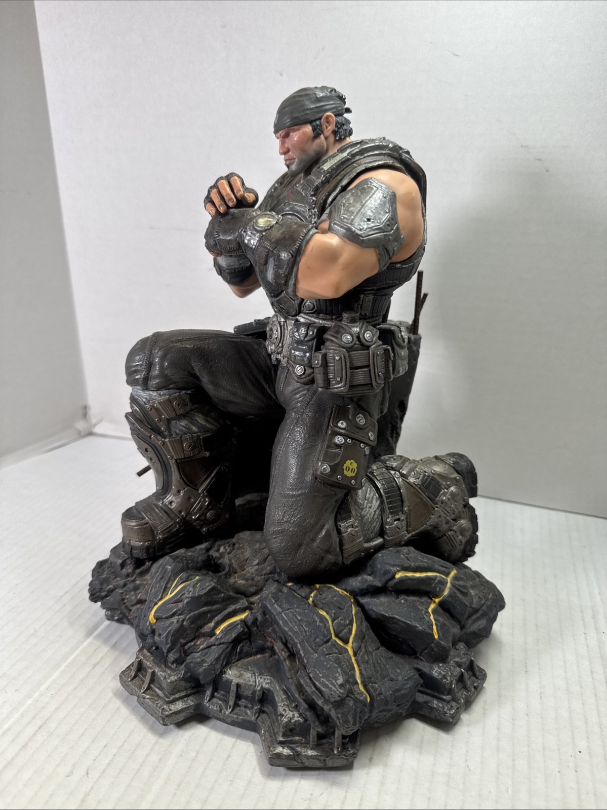 Gears of War 3 Marcus Fenix Collectors Figure Limited Edition Statue Epic Games