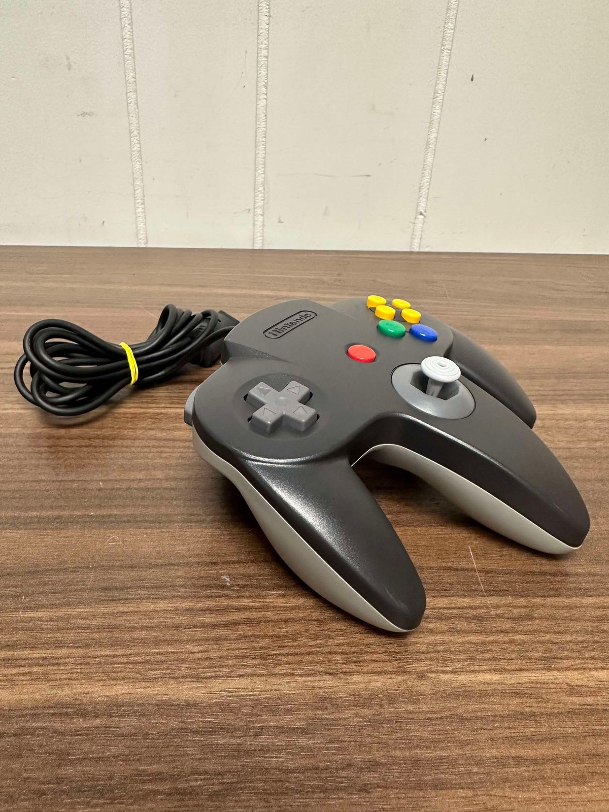 N64 Nintendo OEM 64 Controller Black And Gray Nintendo 64 Very Good 4E