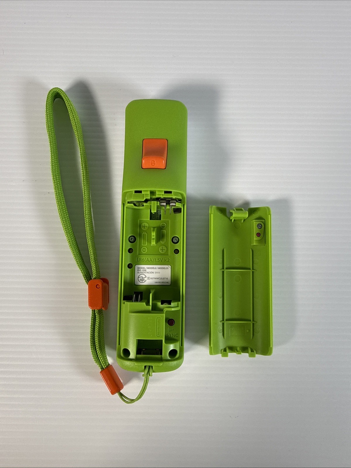 Yoshi Edition Motion Plus Remote Controller Nintendo Wii OEM, Tested Working